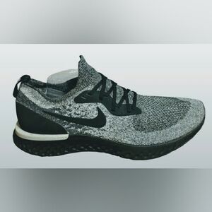 Nike epic react athletic shoes size 13 Oreo